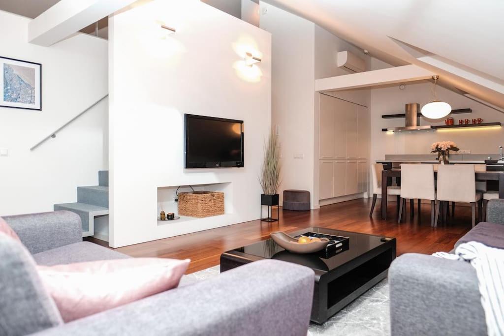 #Stayhere - Spacious Luxury Town Hall 3Bdr Apartment VNO Eksteriør billede