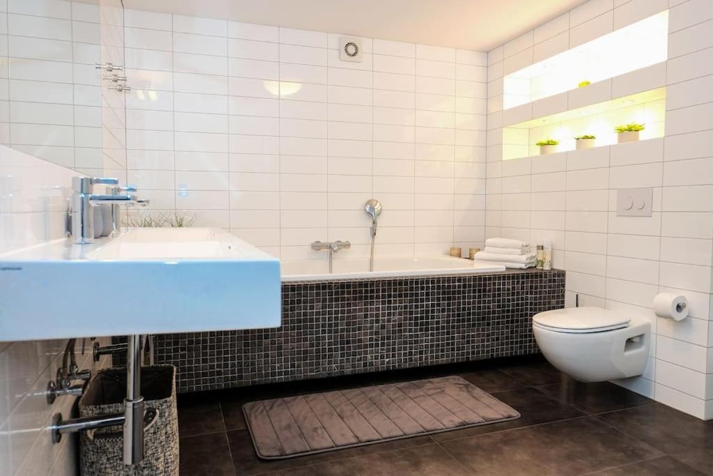 #Stayhere - Spacious Luxury Town Hall 3Bdr Apartment VNO Eksteriør billede