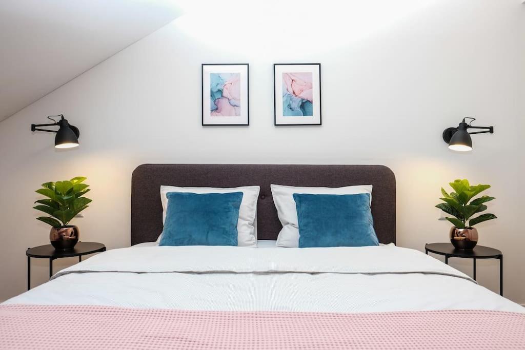 #Stayhere - Spacious Luxury Town Hall 3Bdr Apartment VNO Eksteriør billede