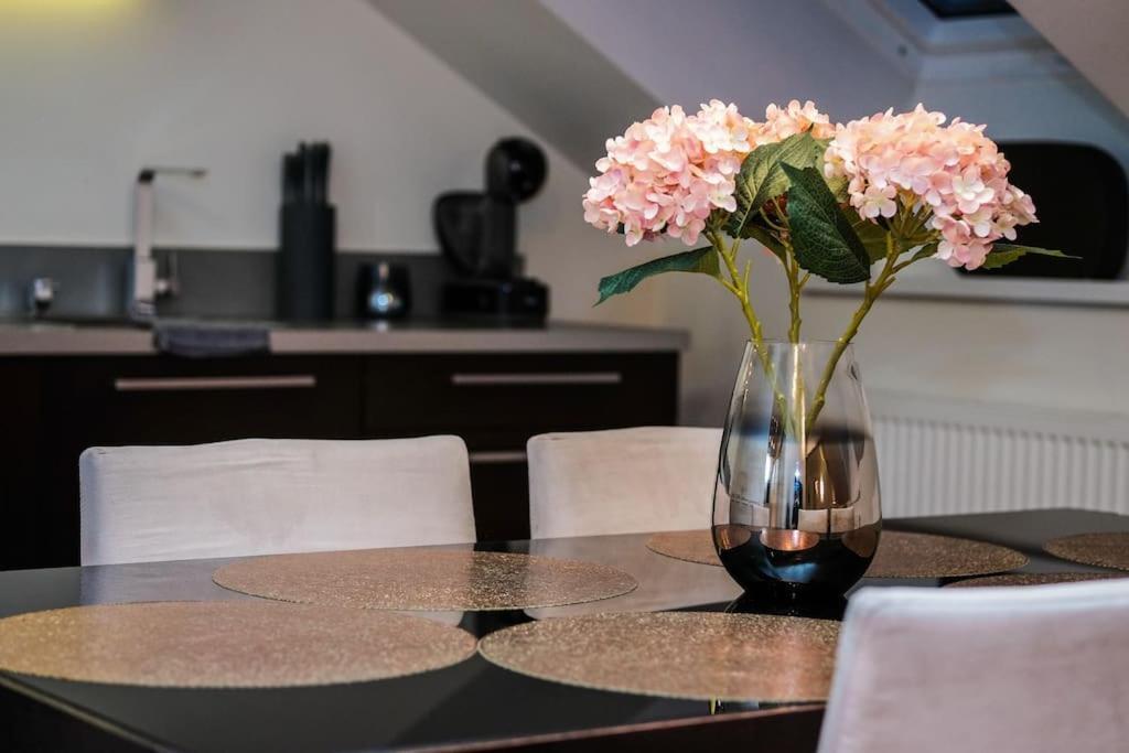 #Stayhere - Spacious Luxury Town Hall 3Bdr Apartment VNO Eksteriør billede
