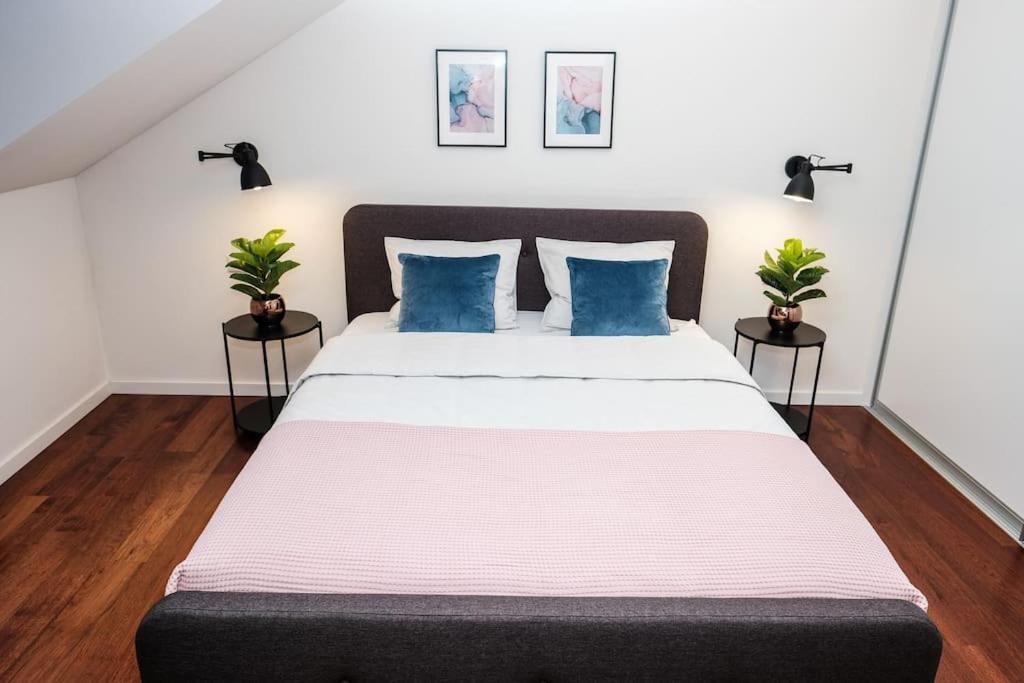 #Stayhere - Spacious Luxury Town Hall 3Bdr Apartment VNO Eksteriør billede